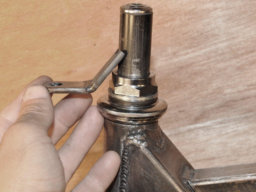 DutchMan Cargo Bike - headlight mount